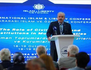 Panel on constitutionalism, Islam held in Istanbul