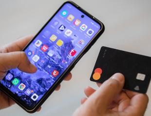 E-commerce sector expects huge boost in sales next month