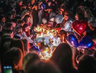 Directioners leave tributes for Payne