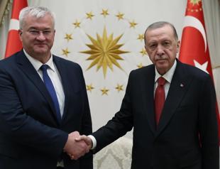 Erdoğan receives Ukrainian foreign minister in Ankara