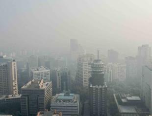 Indian capital chokes as air pollution returns