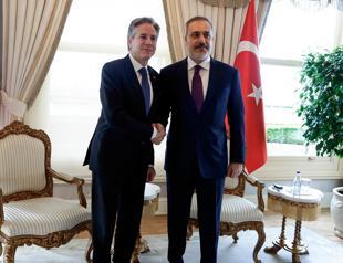 Turkish, US top diplomats discuss regional developments