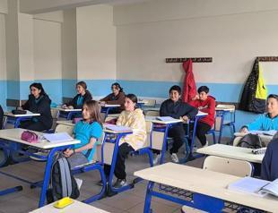 Pilot project encourages early career choices among students