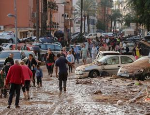 Spain races to save victims as floods kill 158