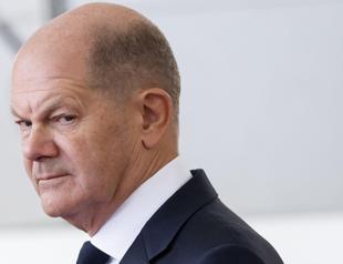Scholz seeks to save German govt as crisis talks near crunch point