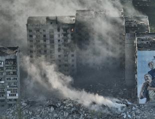 Zelensky says he wants to end war by diplomacy next year