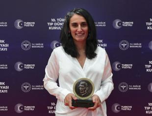 Turkish scientist’s cancer-detecting bra set for release in 3 years