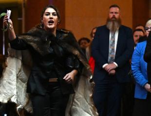 Aboriginal lawmaker who heckled King Charles censured