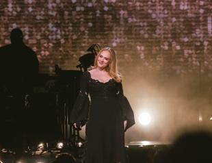 Adele bids a tearful farewell in Las Vegas