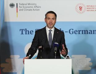 Türkiye aiming for carbon neutrality in 30 years: Energy minister