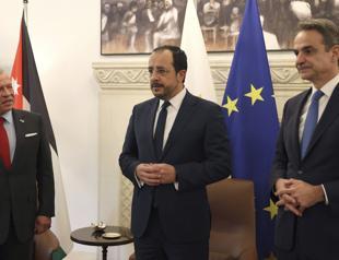 Greek Cyprus eyes NATO membership, president says