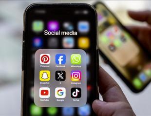 Australia passes law banning children from social media