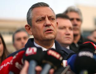 Özel faces probe for remarks on prosecutor