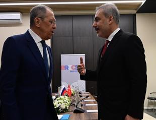 FM holds talks on Gaza, Syria amid regional tensions