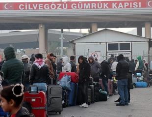 Syrians in Türkiye begin returning home after fall of Assad regime