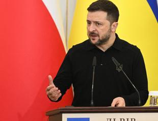 Zelensky huddles with European leaders as Trump looms