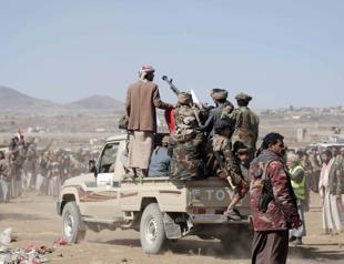 Houthis threaten US targets in Middle East amid Israels Yemen strikes