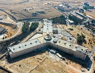 Parliament delegation to visit notorious Syria prison