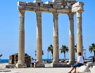 Antalya seeks to attract more French tourists in 2025