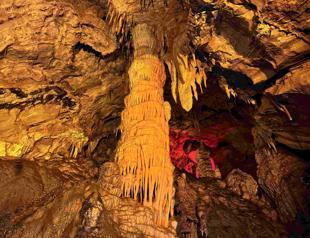 Gökgöl Cave takes visitors on a fascinating journey