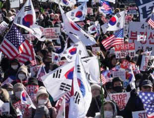 Security chief of impeached President Yoon resigns