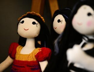 Dolls of Anatolian women inspire young girls