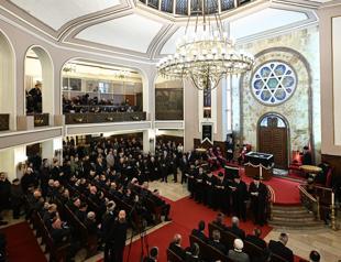 Türkiye’s chief rabbi laid to rest