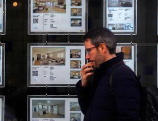 Spain PM proposes to ban home purchases by non-EU buyers