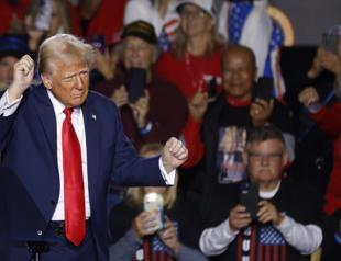 Trump shakes up US and world in extraordinary first week in office