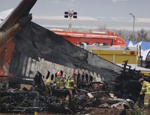 Bird remains found in Jeju jet engines, says crash report