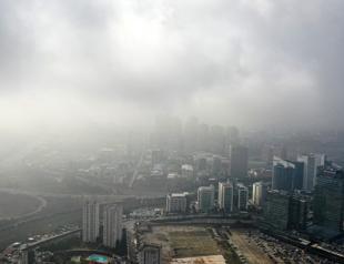 Foggy conditions to persist, lowering air quality across country