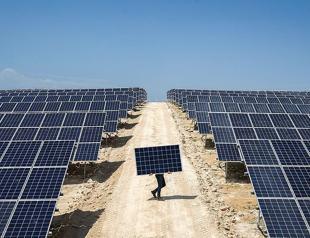 Türkiye doubles solar power capacity, beats 2025 target