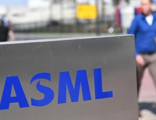 Dutch chip giant ASMLs net income dip in 2024