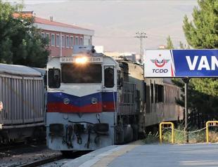Van-Tehran train service set to restart