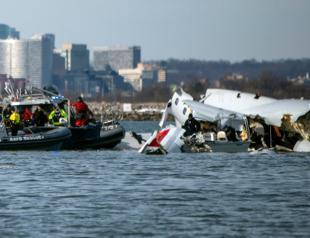Trump blames deadly Washington air collision on diversity