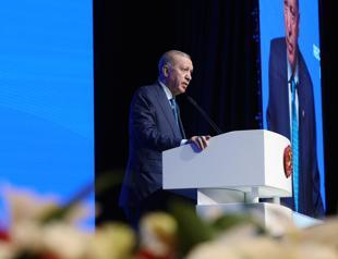 Erdoğan signals age restriction for social media