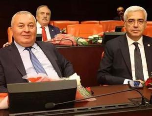 Two independent lawmakers to join CHP