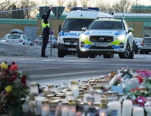 Sweden to limit access to weapons after mass shooting