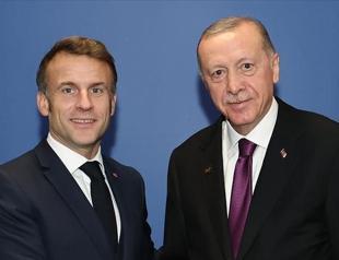 EU was right to suspend sanctions on Syria: Erdoğan tells Macron