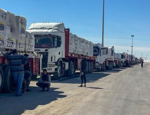 Israel blocks aid to devastated Gaza as truces first phase ends