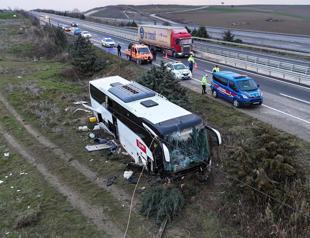 37 injured in Çanakkale bus crash