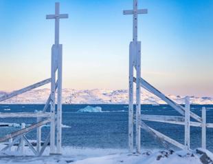 Global sea ice cover hits record low in February