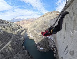 Team assesses Türkiye’s second-highest dam for rope jumping