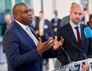 Britain, France accuse Russias Putin of delaying Ukraine ceasefire efforts