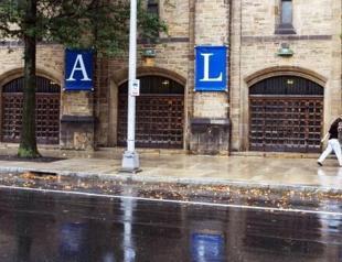 First US refugee scientists to arrive in France in weeks