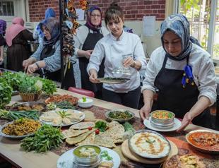 Wild herbs of Hevsel Gardens turn into dishes