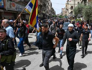 Israel strikes Syria extremist group threatening Druze