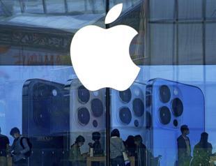 Apple expects $900 mln tariff hit, US iPhone supply shifts to India