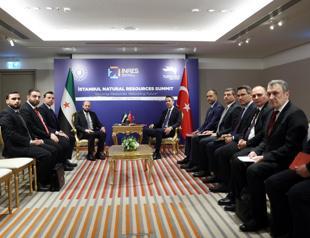 Bayraktar, Syrian and Iraqi ministers discuss cooperation