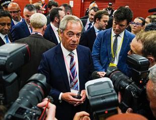 Hard right wins local UK election in blow to PM Starmer